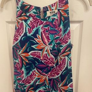 Tropical print sleeveless top size medium